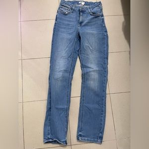 I'm selling these pants because I've only worn them once